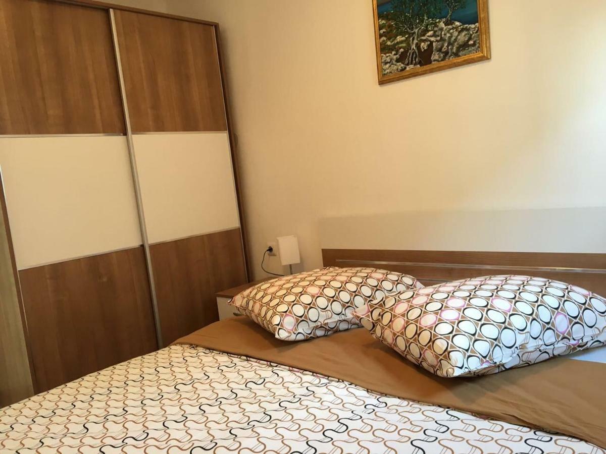Apartman Ana 트로기르 외부 사진